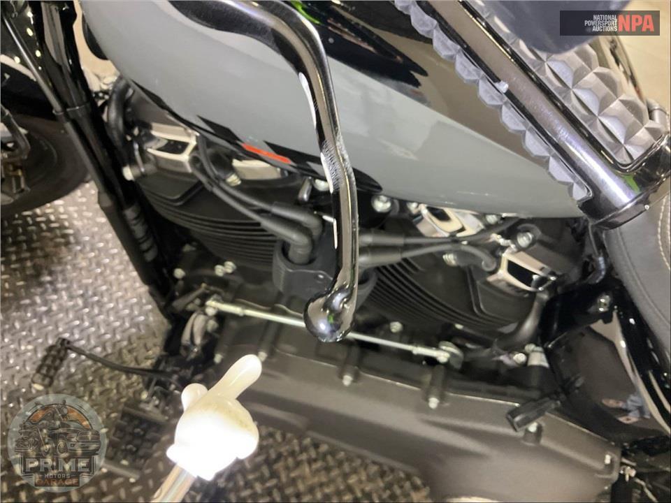 2022 Harley-Davidson FXFBS FAT BOB 114 — фото 17