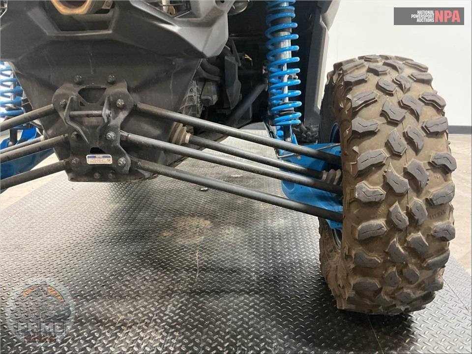 2023 Can-Am MAVERICK X3 RS TURBO RR 72 — фото 23
