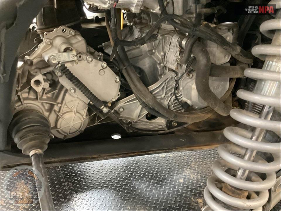 2017 Can-Am MAVERICK X3 MAX X RS TURBO R — фото 9