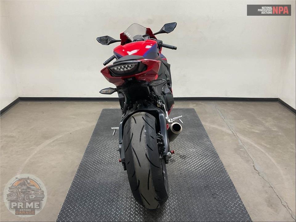 2023 Honda CBR1000RA (ABS) — фото 4
