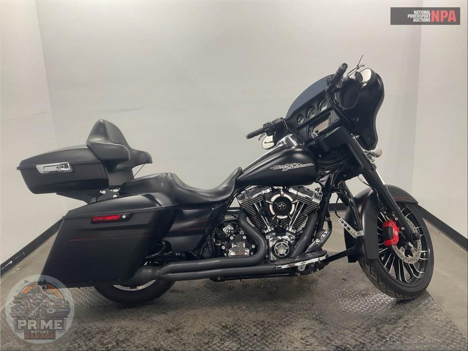 2016 Harley-Davidson FLHXS STREET GLIDE SPECIAL — фото 1