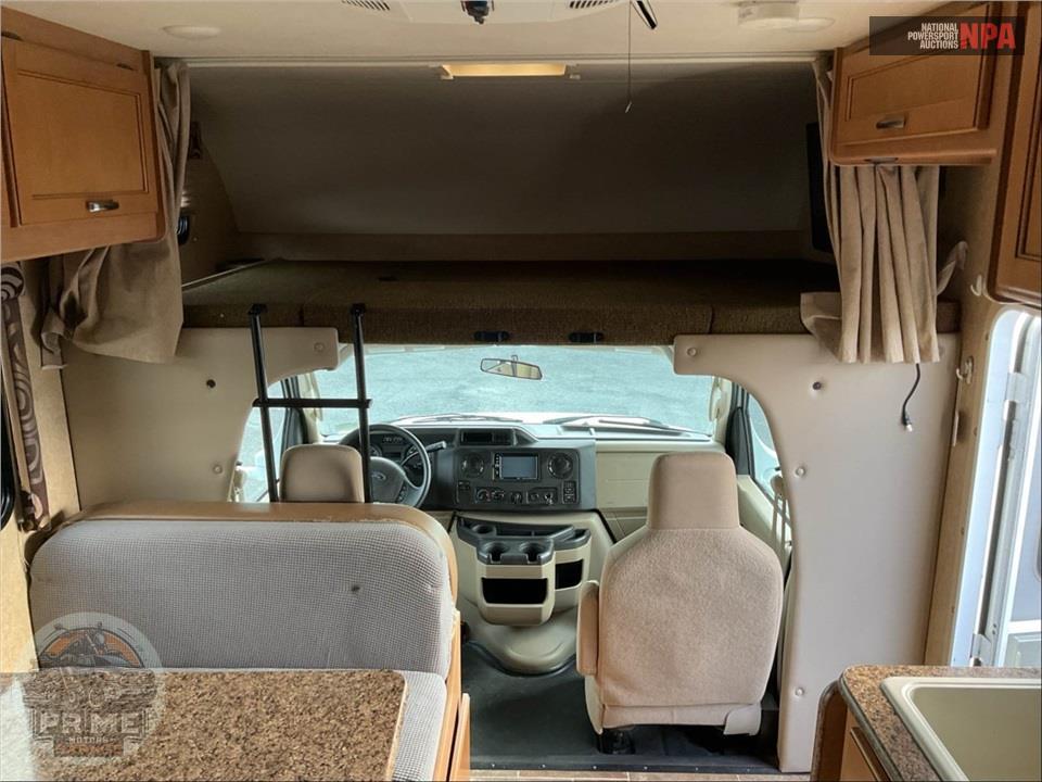 2016 Thor Motor Coach M-22FE E450-V10 - FREEDOM ELITE SERIES — фото 13