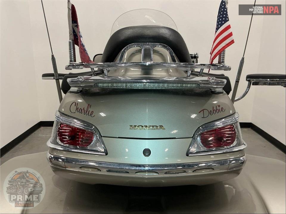 2002 Honda GL18002 GOLDWING — фото 24
