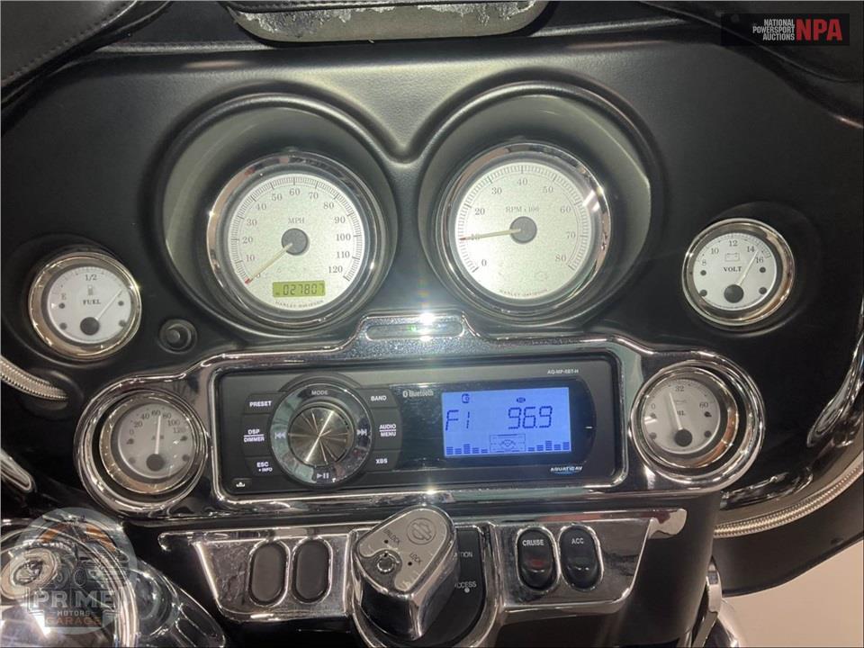 2011 Harley-Davidson FLHX-103 STREET GLIDE — фото 5