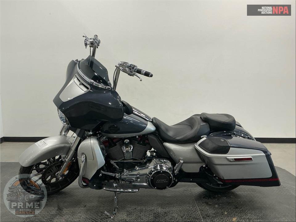 2019 Harley-Davidson FLHXSE CVO STREET GLIDE — фото 3