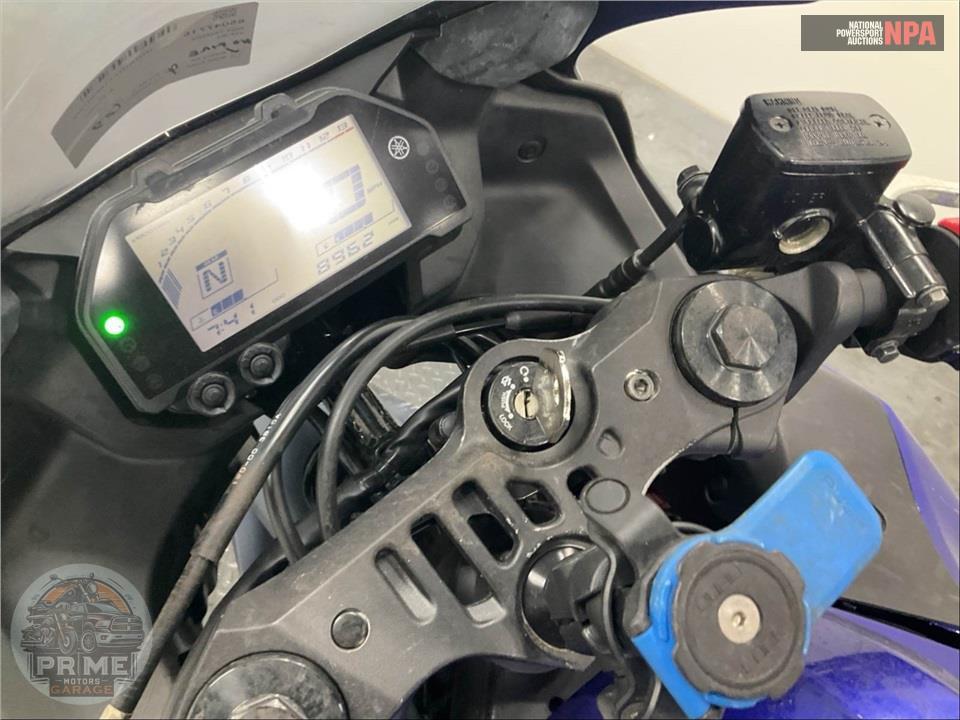 2023 Yamaha YZF-R3 — фото 24