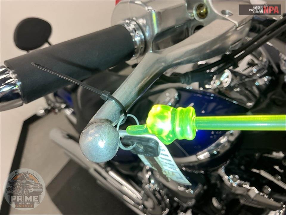 2014 Yamaha XV19CSEL/C RAIDER S — фото 22