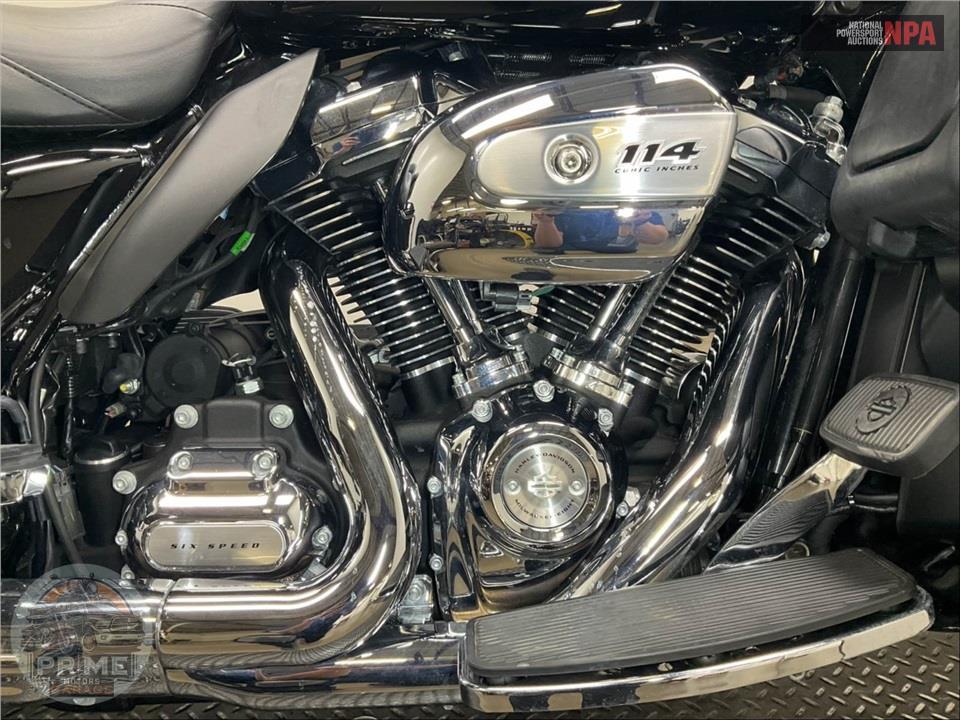 2023 Harley-Davidson FLHTK ELECTRA GLIDE ULTRA LIMITED — фото 6