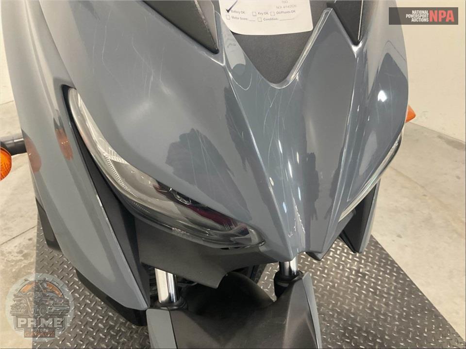 2022 Yamaha XMAX — фото 9
