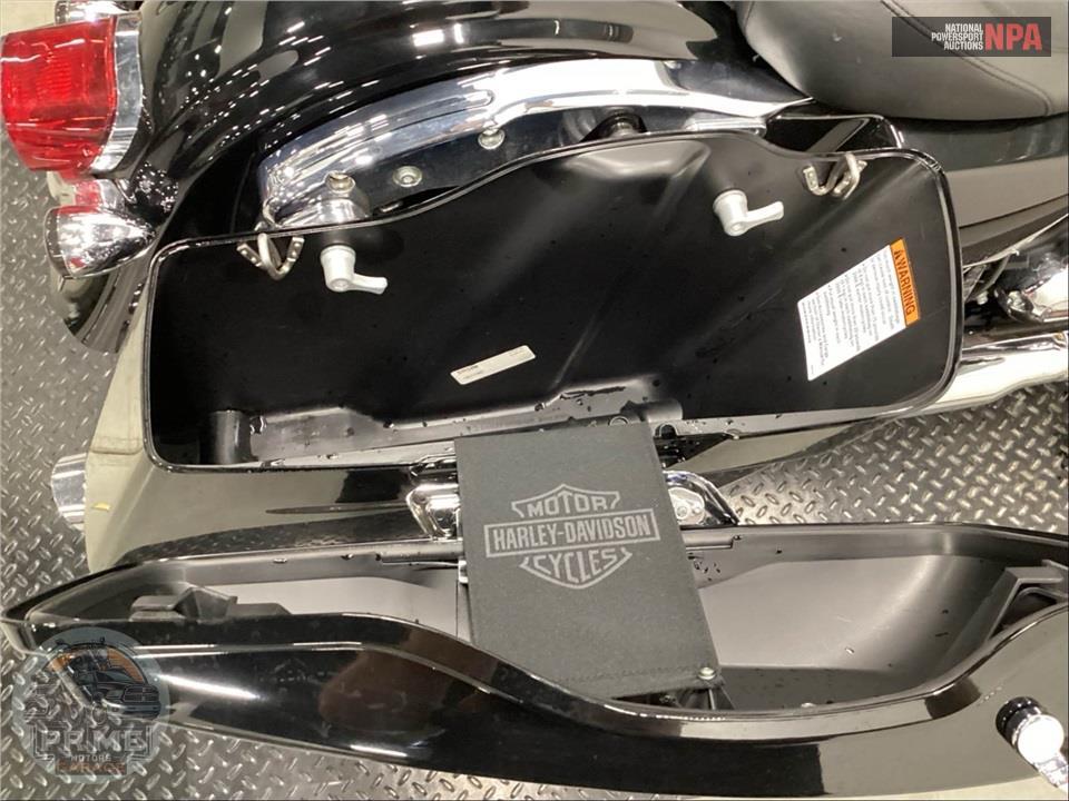 2019 Harley-Davidson FLHT ELECTRA GLIDE STANDARD — фото 19