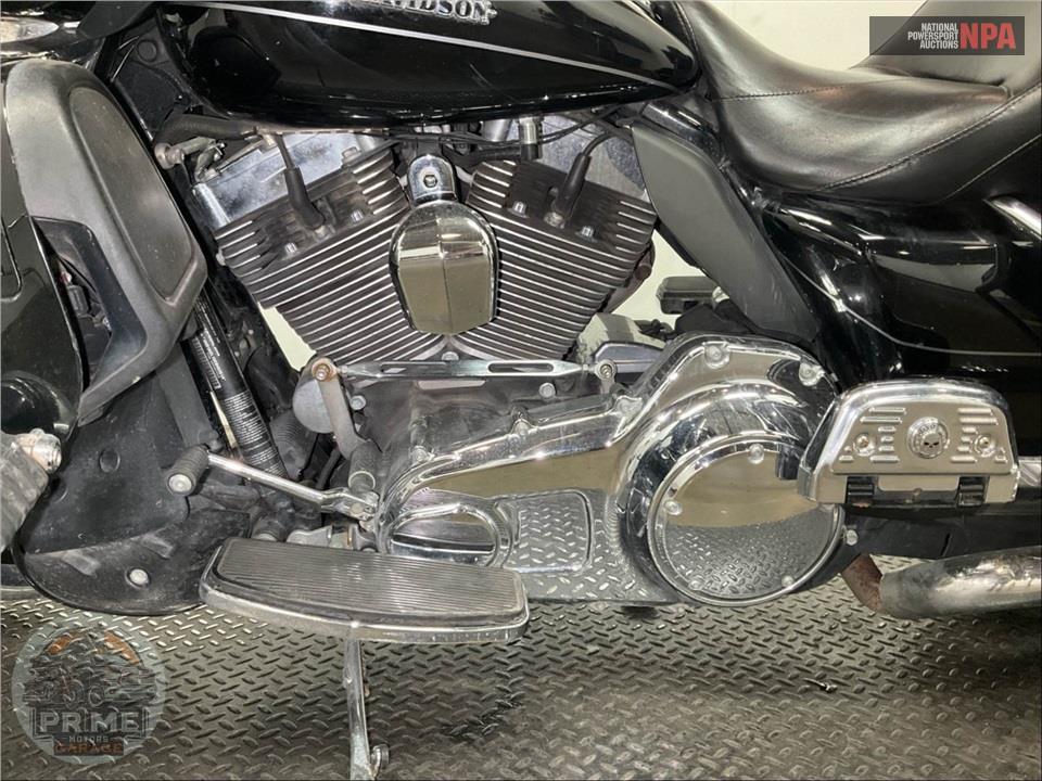 2014 Harley-Davidson FLHTK ELECTRA GLIDE ULTRA LIMITED — фото 8