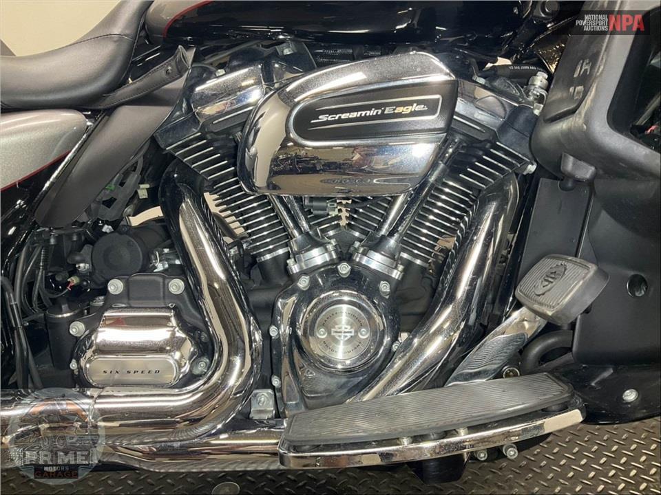 2017 Harley-Davidson FLHTKL ULTRA LIMITED LOW — фото 6