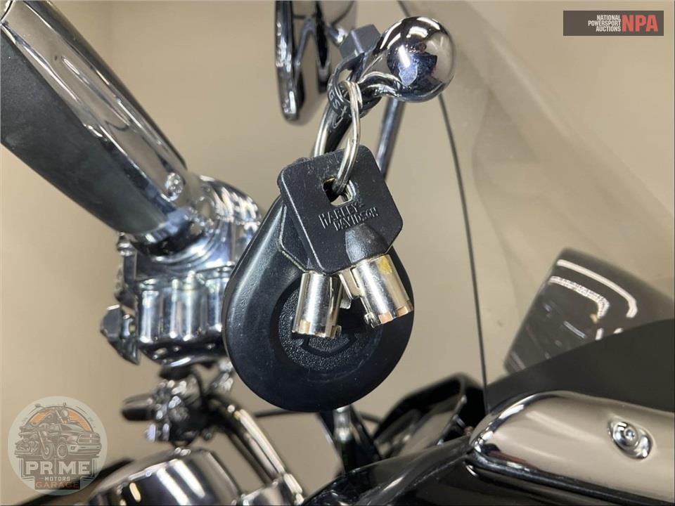 2011 Harley-Davidson FLTRU ROAD GLIDE ULTRA — фото 10