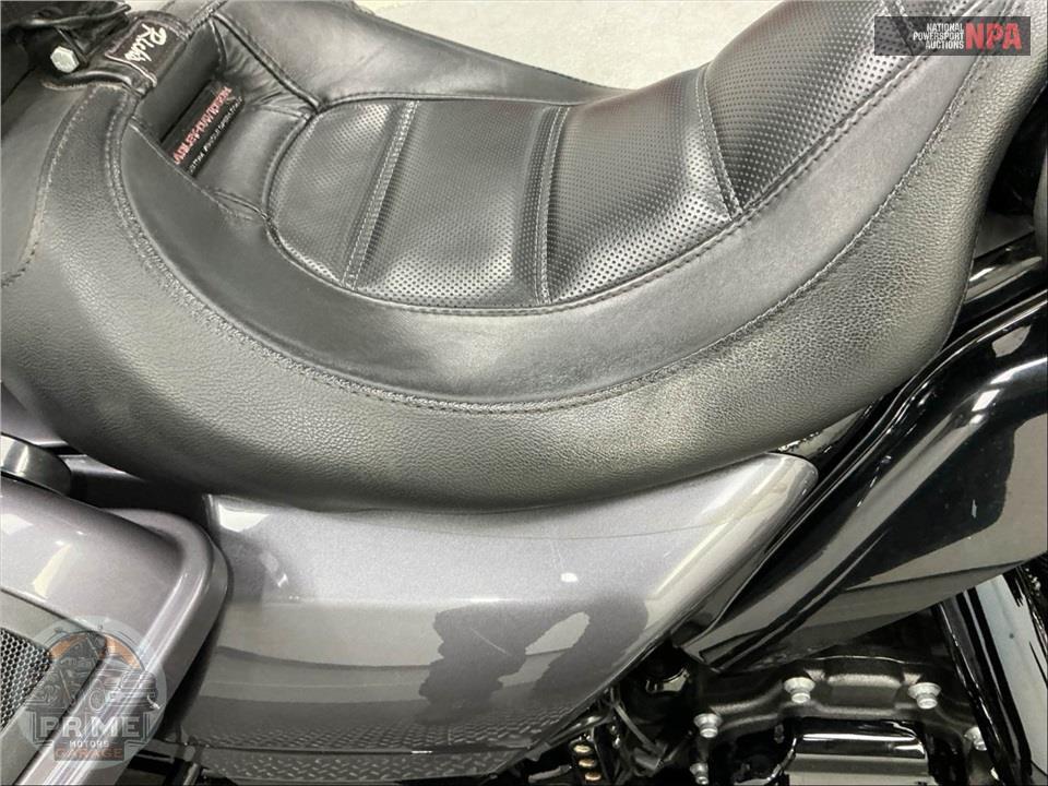 2020 Harley-Davidson FLHXSE CVO STREET GLIDE — фото 41