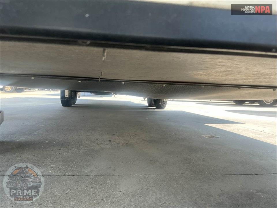 2020 Keystone Rv M-3710 KP - ALPINE FIFTH WHEEL SERIES — фото 47