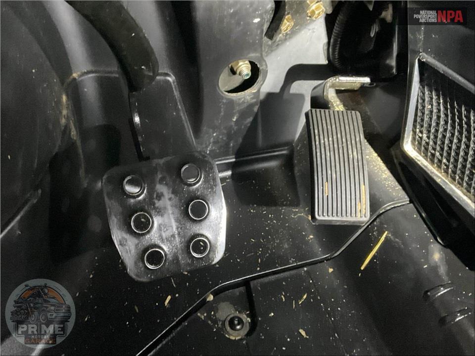 2025 Can-Am DEFENDER MAX LIMITED CAB HD10 — фото 33