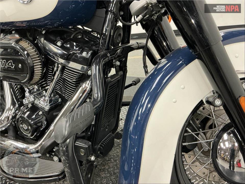 2019 Harley-Davidson FLHCS HERITAGE CLASSIC 114 — фото 13