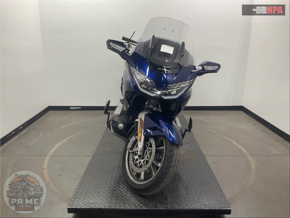 2018 Honda GL1800 GOLDWING TOUR (BLUE) — фото 2