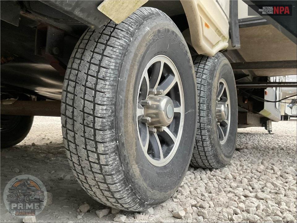 2019 Sandpiper By Forest River M-379FLOK - FIFTH WHEEL SERIES — фото 39
