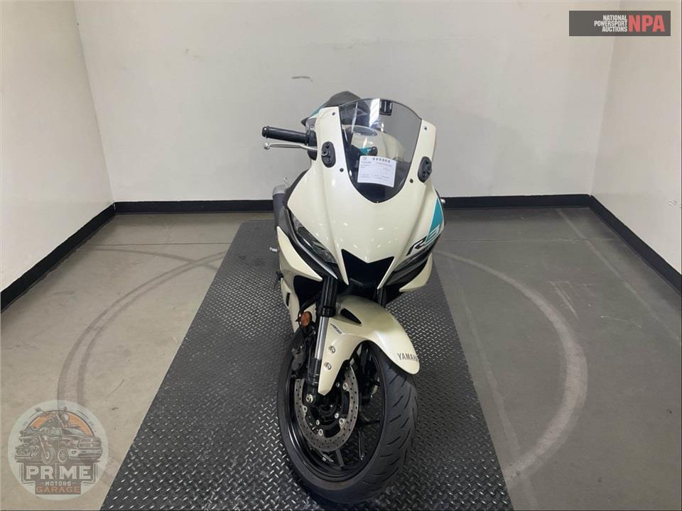 2024 Yamaha YZF-R3 — фото 2
