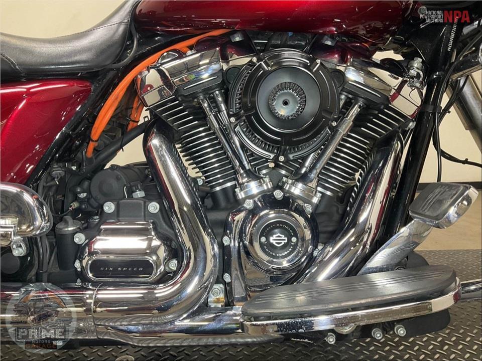 2017 Harley-Davidson FLTRXS ROAD GLIDE SPECIAL — фото 6
