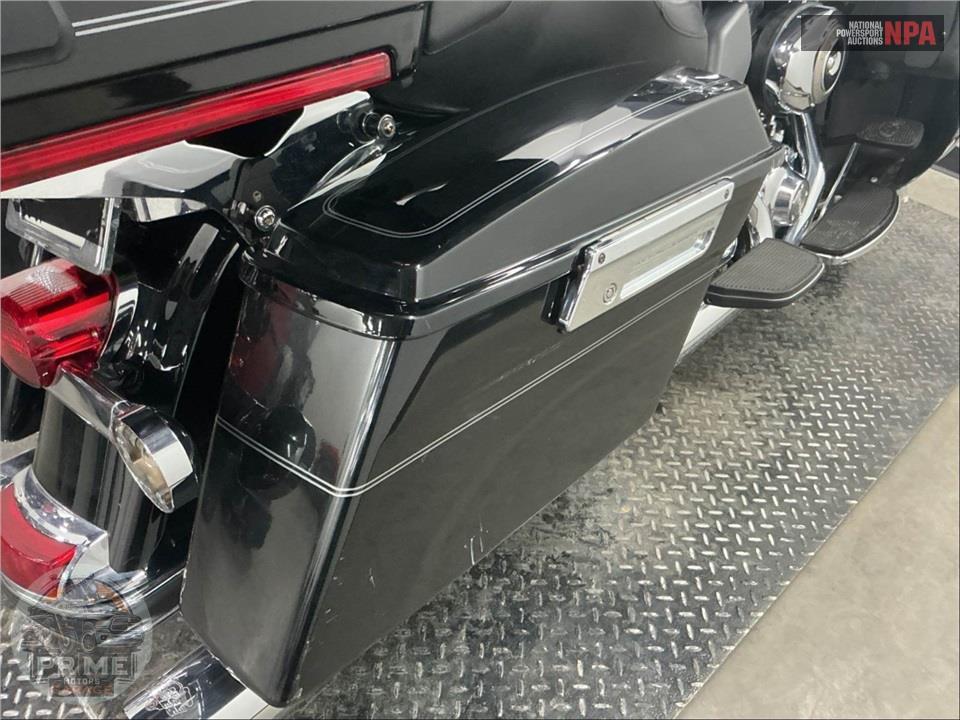 2009 Harley-Davidson FLHTCU ULTRA CLASSIC ELECTRA GLIDE — фото 16