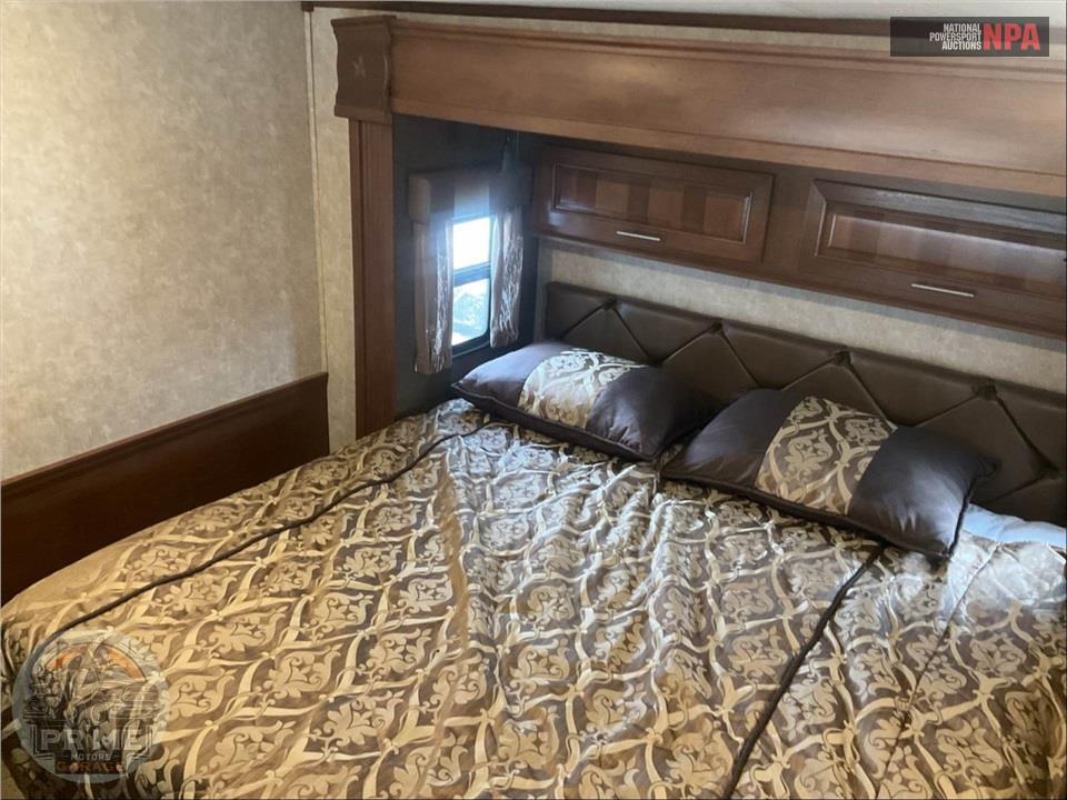 2017 Highland Ridge Rv M-397FBS - 3X FIFTH WHEEL SERIES — фото 13