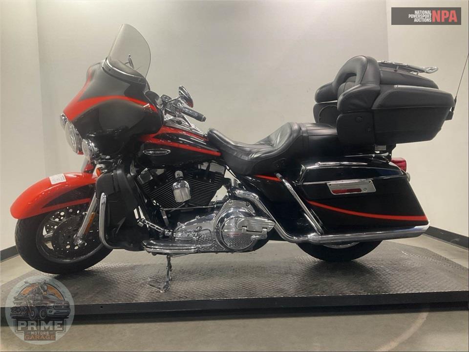 2007 Harley-Davidson FLHTCUSE2 2 — фото 3