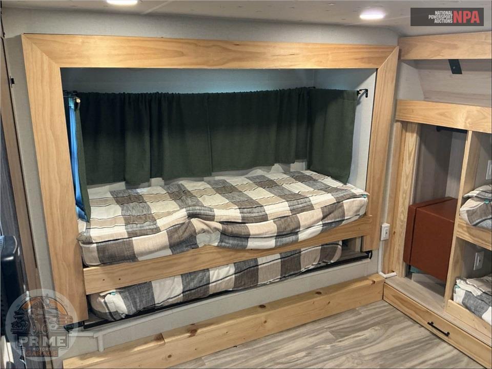 2023 Alliance Rv M-36V11 - VALOR FIFTH WHEEL SERIES — фото 10