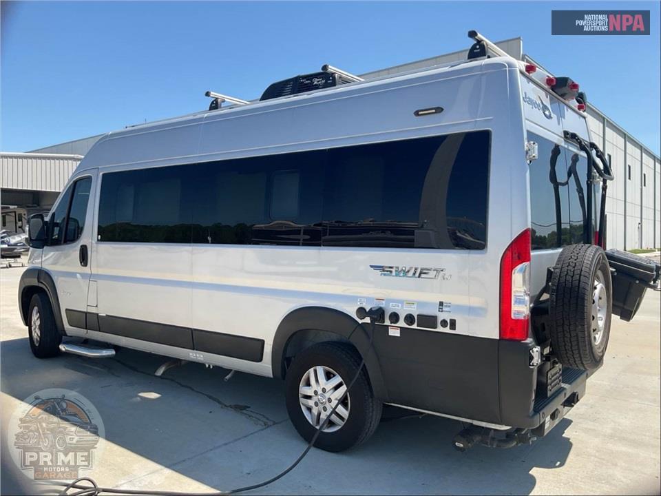 2022 Jayco M-20 T - SWIFT SERIES — фото 4