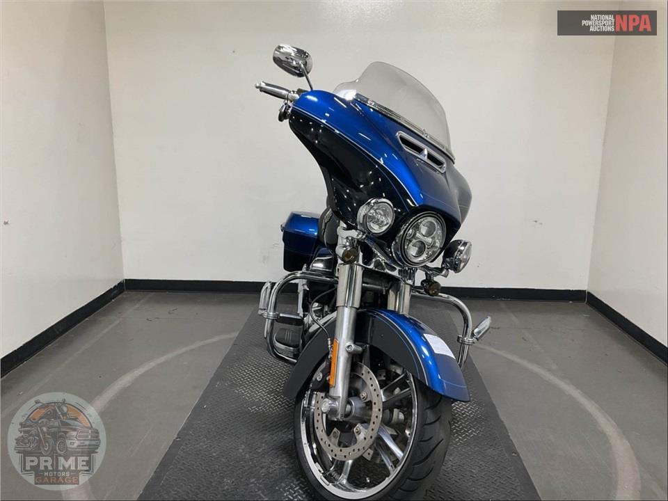 2018 Harley-Davidson FLHX STREET GLIDE ANNIVERSARY — фото 2
