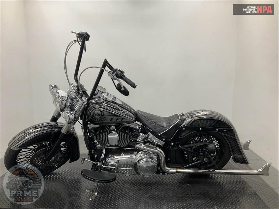 2015 Harley-Davidson FLSTC HERITAGE SOFTAIL CLASSIC — фото 3
