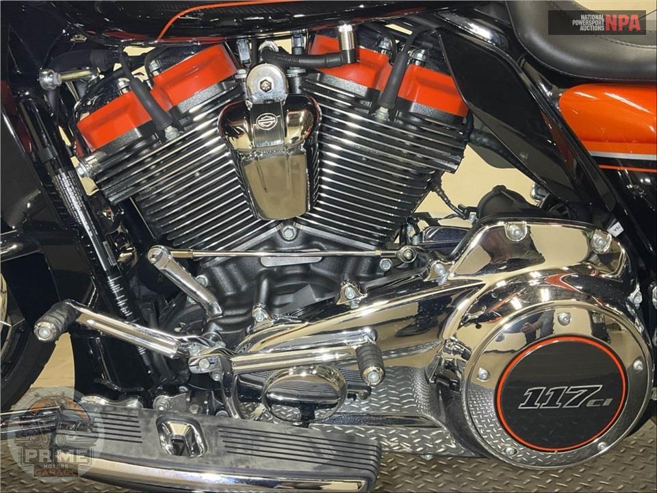 2022 Harley-Davidson FLTRXSE CVO ROAD GLIDE — фото 7