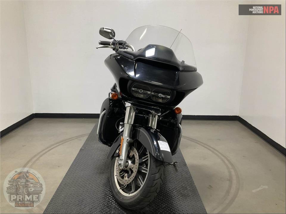 2017 Harley-Davidson FLTRU ROAD GLIDE ULTRA — фото 2