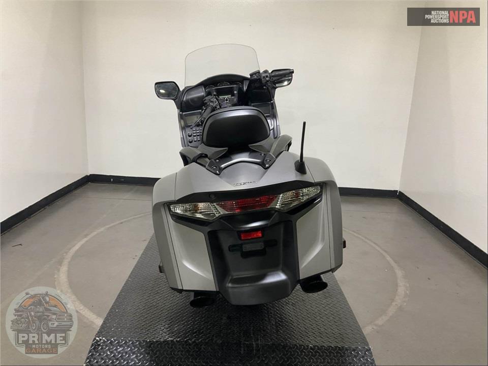 2015 Honda GL18BDF GOLDWING F6B DELUXE — фото 4