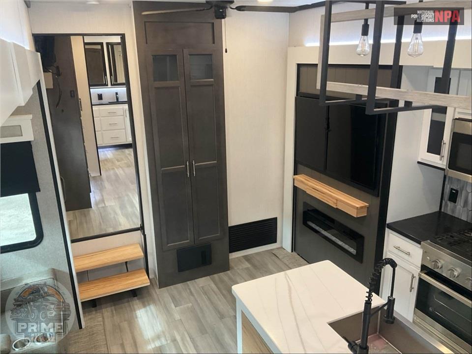 2024 Cedar Creek M-380MUD - FIFTH WHEEL SERIES — фото 7