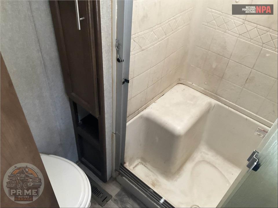 2019 Keystone Rv M-30 RLS - COUGAR FIFTH WHEEL SERIES — фото 16