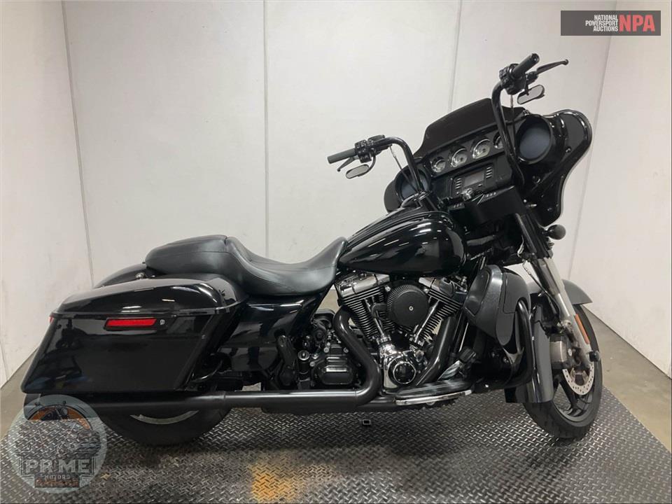 2016 Harley-Davidson FLHX STREET GLIDE — фото 1