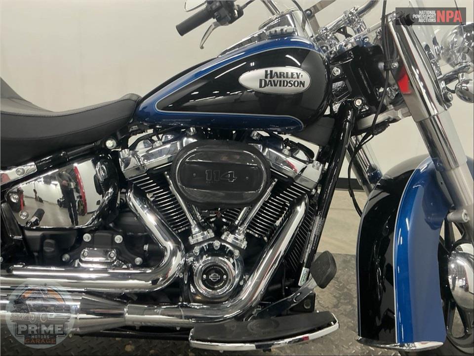 2022 Harley-Davidson FLHCS HERITAGE CLASSIC — фото 6