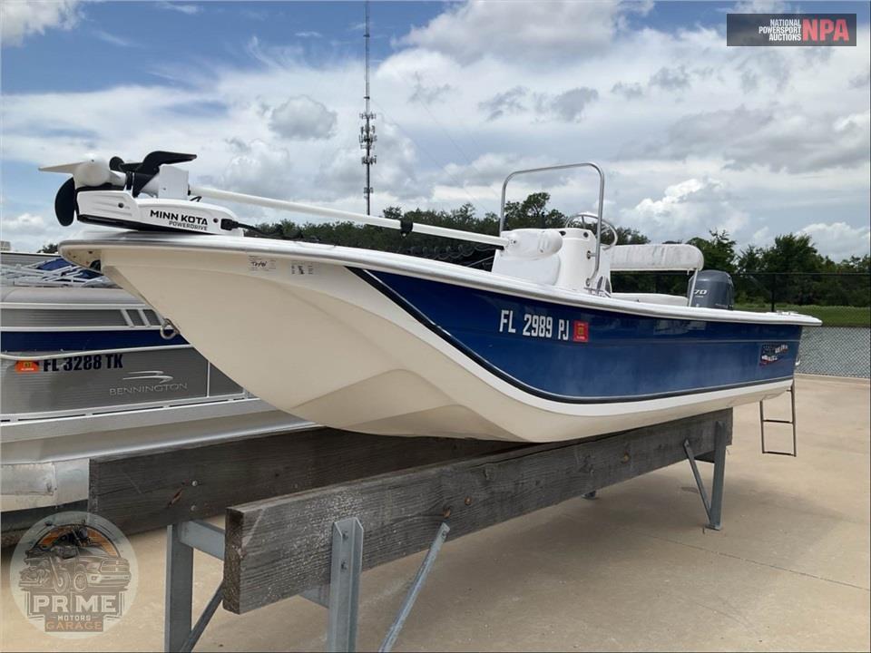 2011 Carolina Skiff 18/CC JVX PRE-RIG SERIES L=18/E=1-70HP YAMAHA OB — фото 2