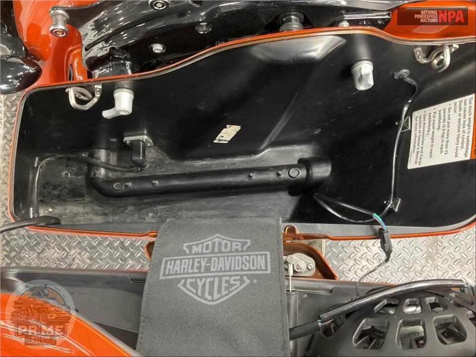 2020 Harley-Davidson FLTRXS ROAD GLIDE SPECIAL — фото 18