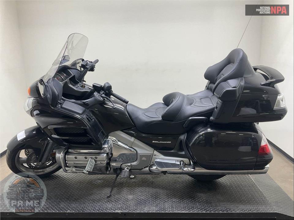 2010 Honda GL1800HPNAMA GLDWNG ABS** — фото 3