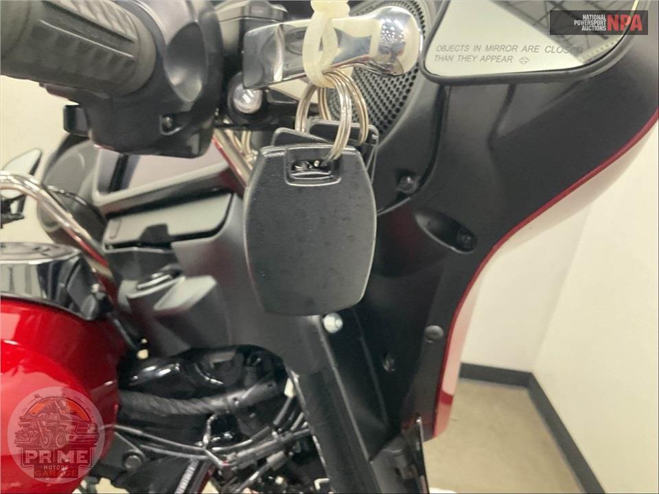 2025 Harley-Davidson FLHX STREET GLIDE — фото 10