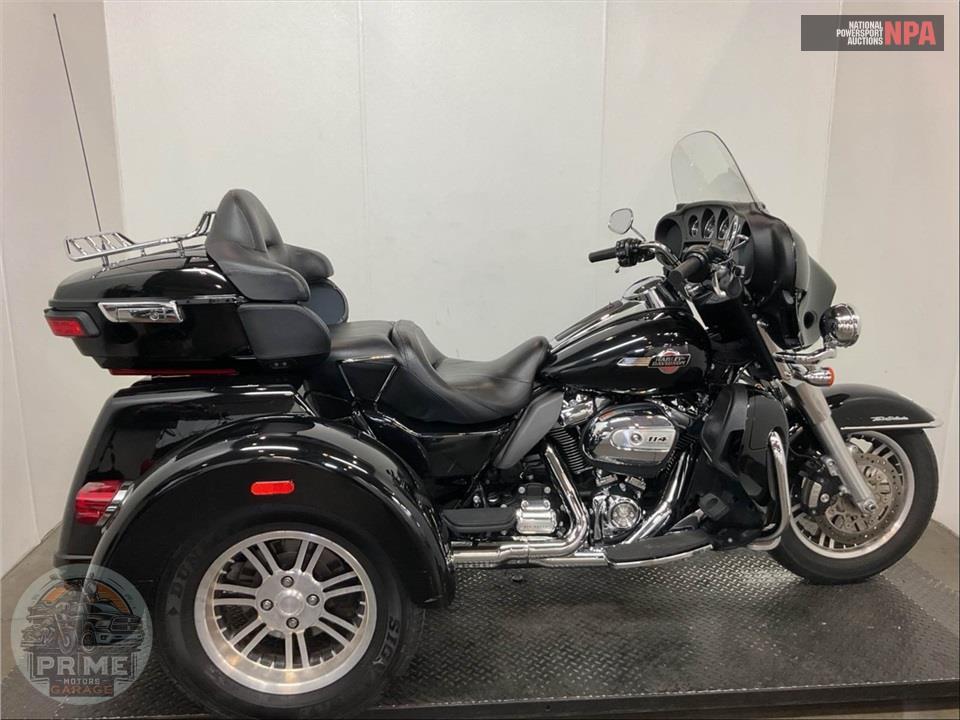 2022 Harley-Davidson FLHTCUTG TRI GLIDE ULTRA CLASSIC — фото 1