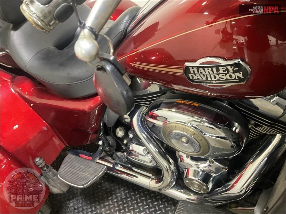 2009 Harley-Davidson FLHTCUTG TRIGLIDE ULTRA CLASSIC — фото 14