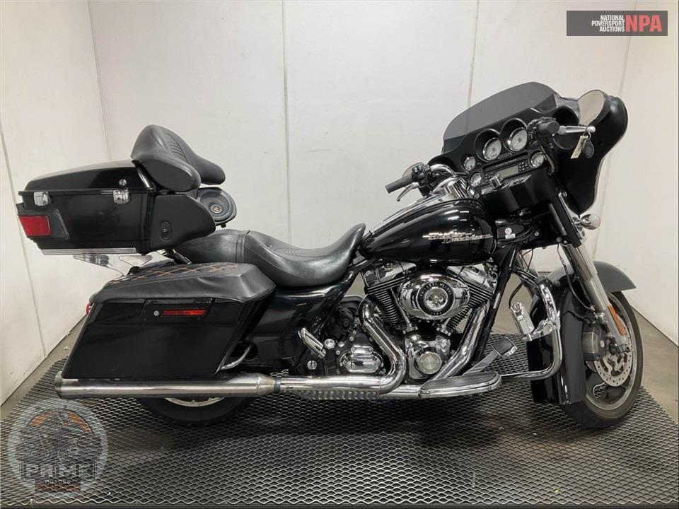 2010 HARLEY-DAVIDSON FLHX STREET GLIDE