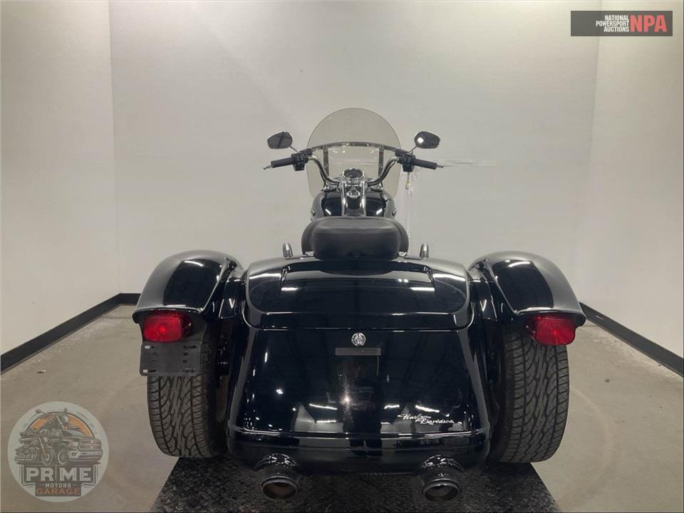 2015 Harley-Davidson FLRT FREE WHEELER — фото 4