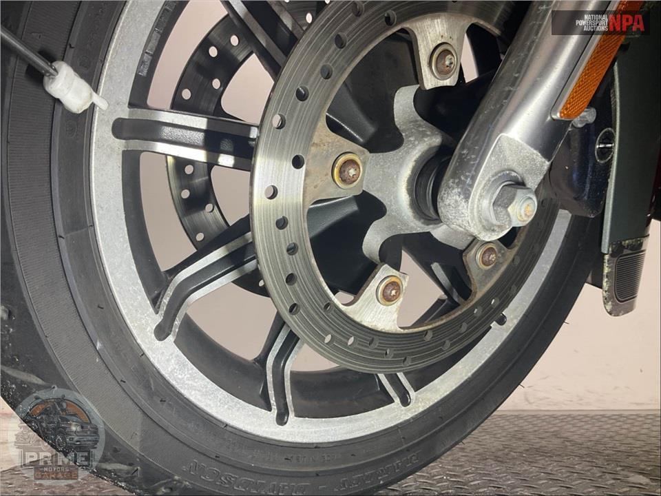 2019 Harley-Davidson FLHTCU ELECTRA GLIDE ULTRA CLASSIC — фото 23