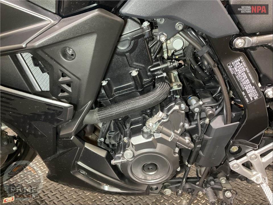 2025 Suzuki GSX800FRQM5 GSX-8R — фото 6