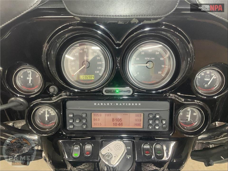 2011 Harley-Davidson FLHTCUTG TRIGLIDE UL CLSC — фото 5